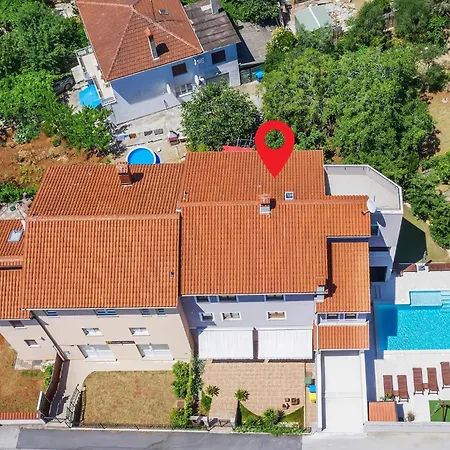 Holiday home 5 Bedroom Beautiful In *