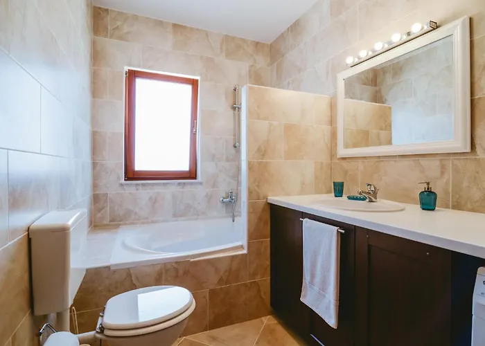 度假居 5 Bedroom Beautiful In *