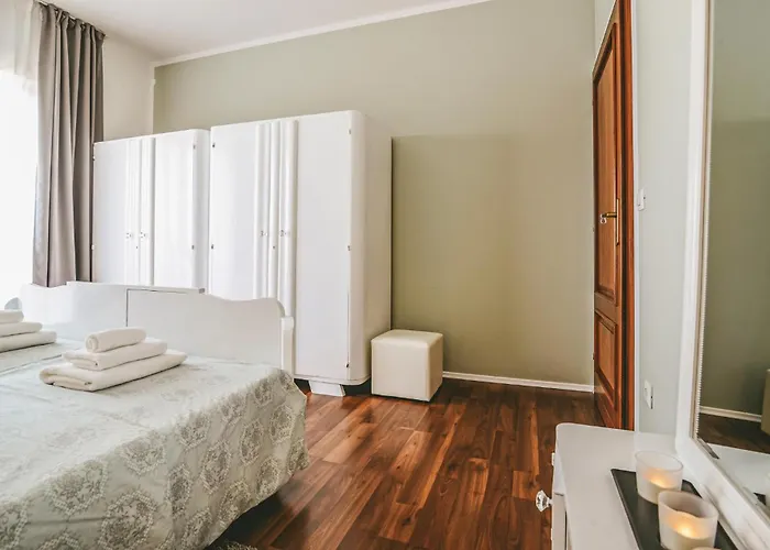度假居 5 Bedroom Beautiful In 普拉