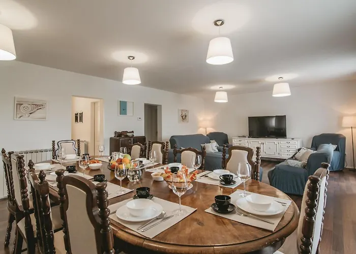 度假居 5 Bedroom Beautiful In 普拉