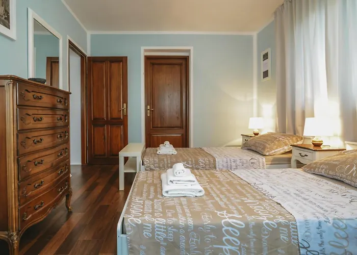 度假居 5 Bedroom Beautiful In 普拉